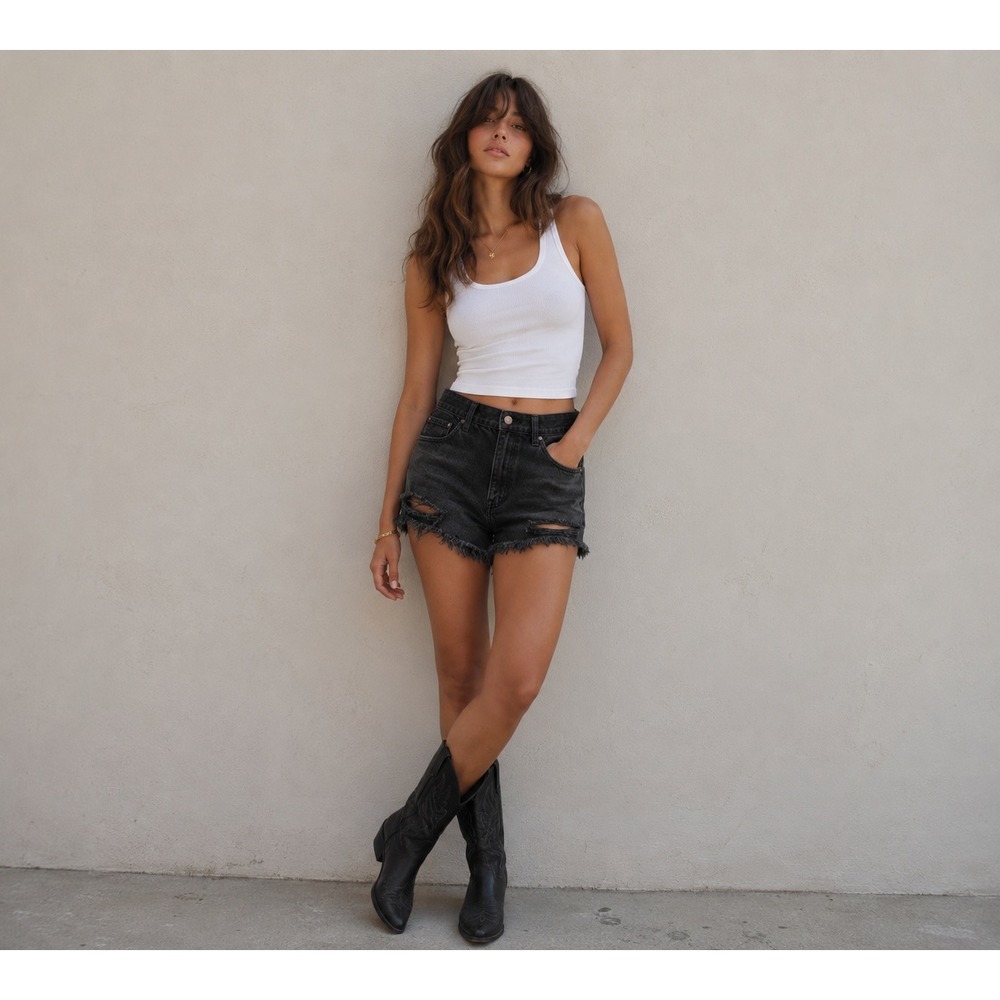 Hollister Womens High Rise Distressed Denim Cut Off Shorts Black Size 29/7 edgy